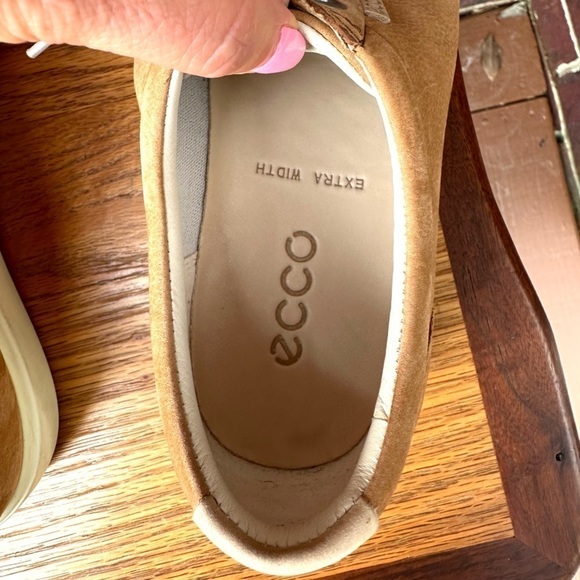 Ecco leather sneakers Extra Width - Picture 9 of 10